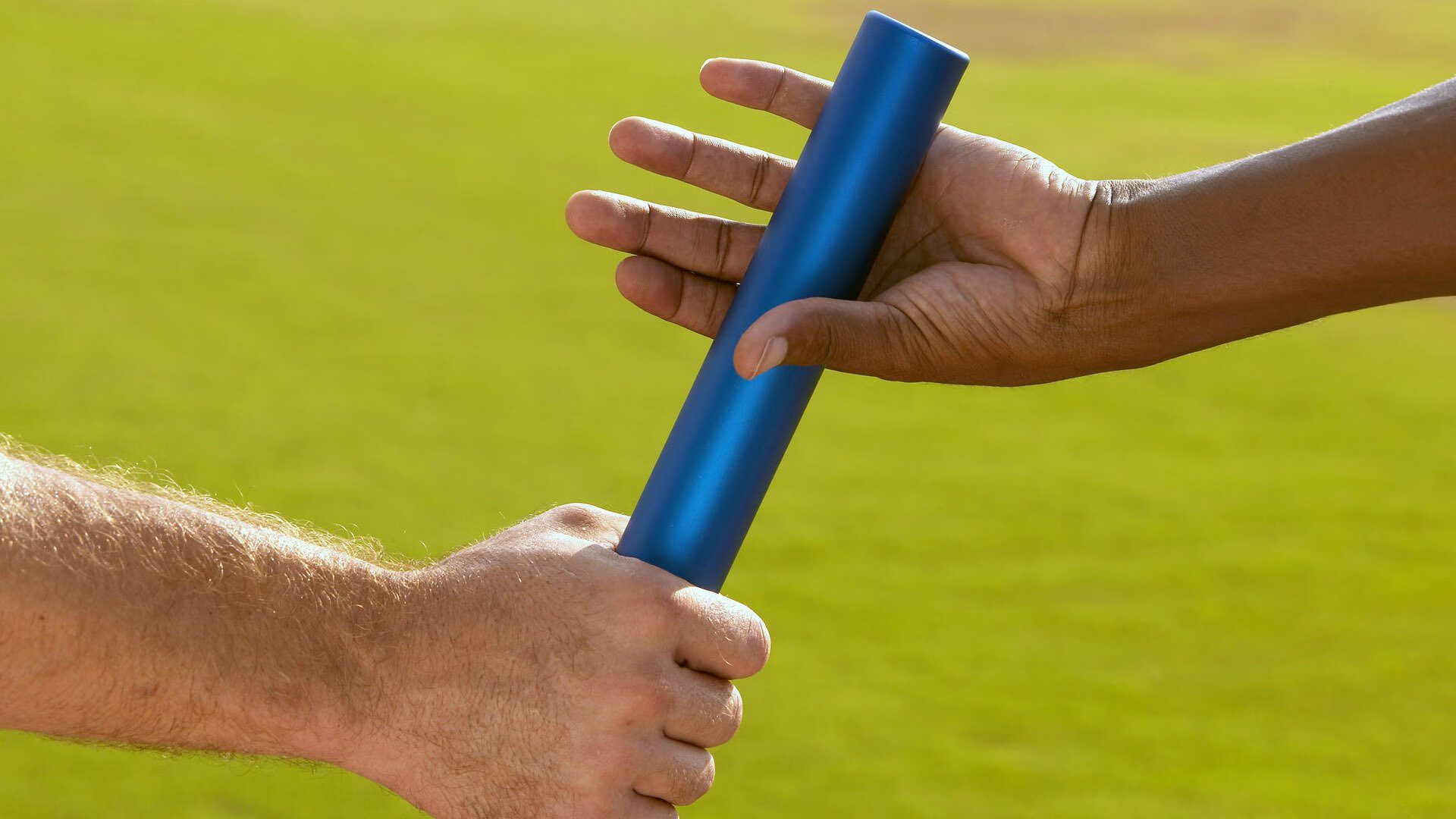 “赛场花絮：运动员的场下趣味生活”，比赛场上的运动员