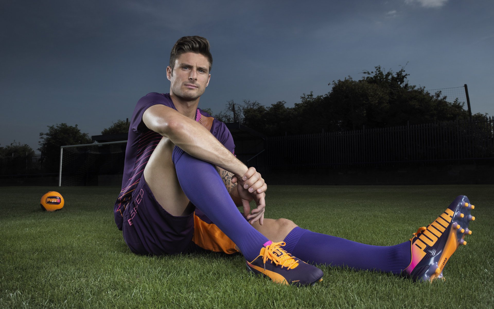 最佳球员：王强凭借关键三分荣获“当日MVP”！